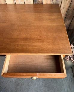 Vintage Schreibtisch aus Eiche, 1950er
