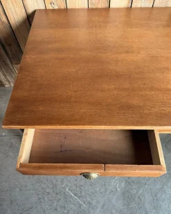 Vintage Schreibtisch aus Eiche, 1950er