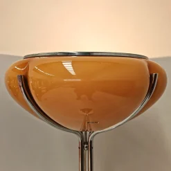 Vintage Space Age Stehlampe von Gae Aulenti für Guzzini, 1970er
