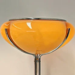 Vintage Space Age Stehlampe von Gae Aulenti für Guzzini, 1970er