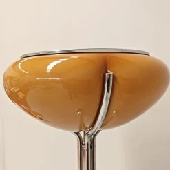 Vintage Space Age Stehlampe von Gae Aulenti für Guzzini, 1970er