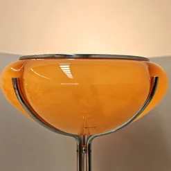 Vintage Space Age Stehlampe von Gae Aulenti für Guzzini, 1970er
