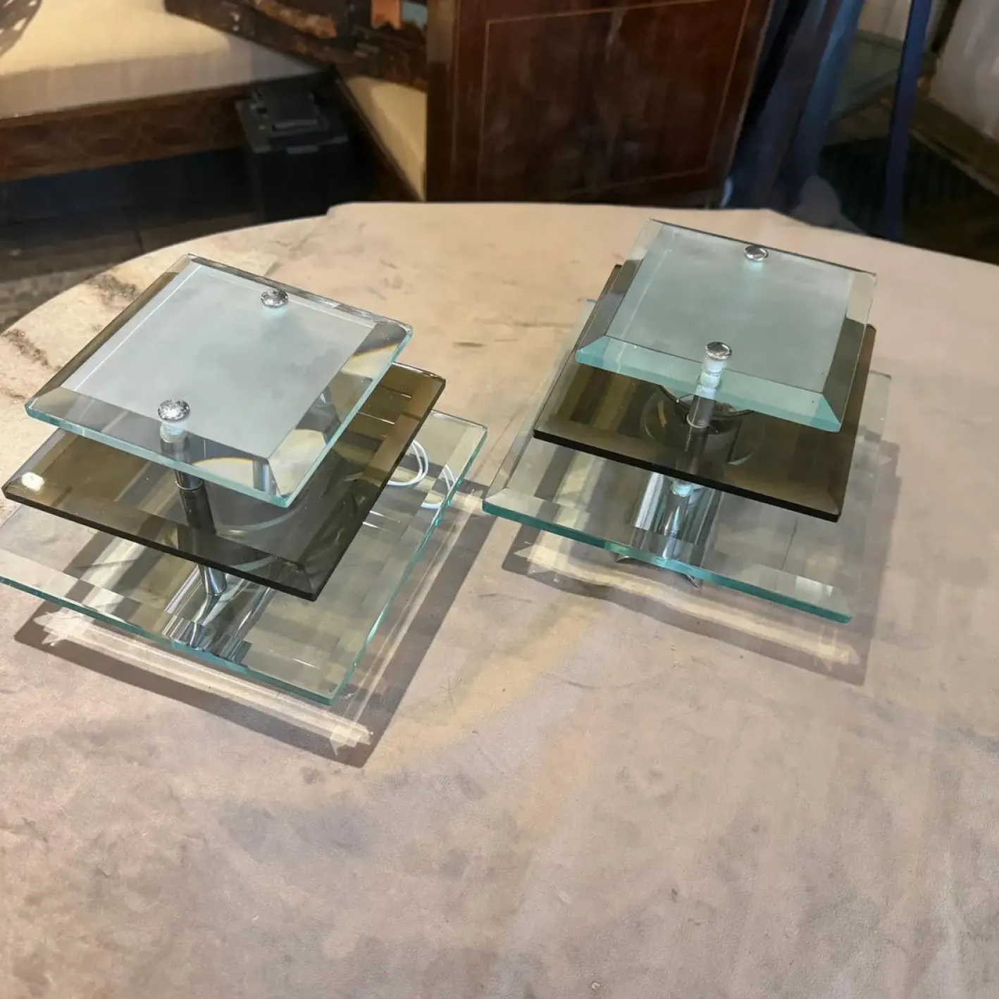 Vintage Space Age Wandleuchten aus Stahl & schwerem Glas von Veca, 1960er, 2er Set