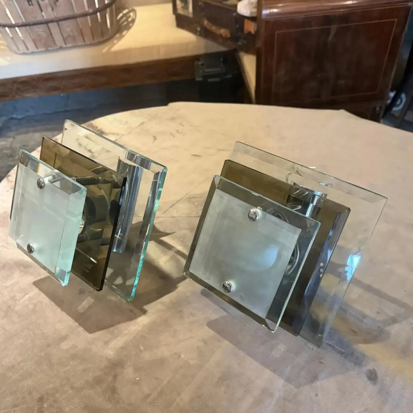 Vintage Space Age Wandleuchten aus Stahl & schwerem Glas von Veca, 1960er, 2er Set