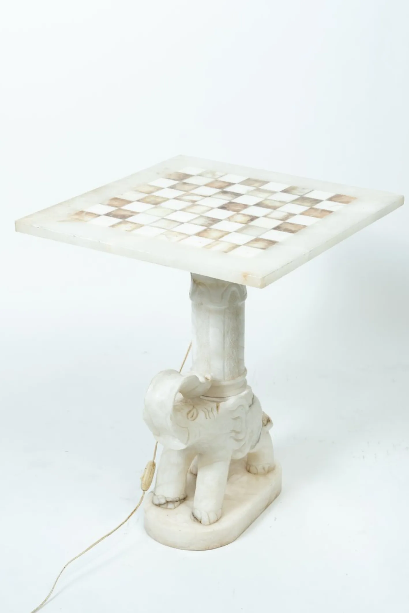 Vintage Spieltisch aus Onyx in Elefanten-Optik, 1950er
