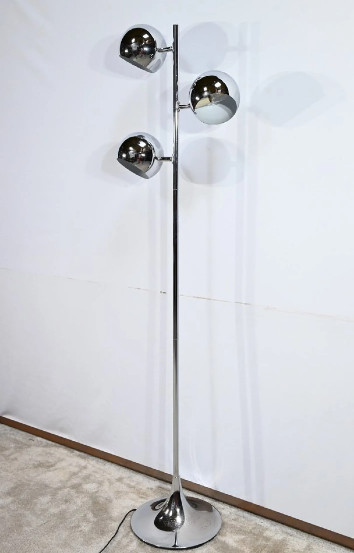 Vintage Stehlampe aus verchromtem Metall, 1970