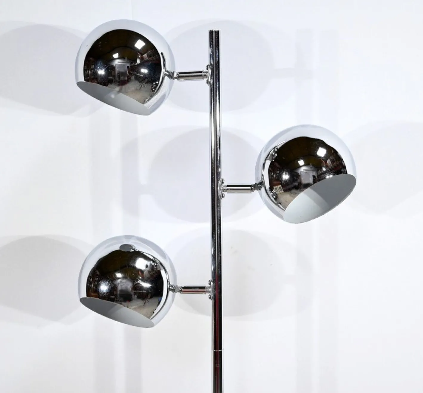Vintage Stehlampe aus verchromtem Metall, 1970