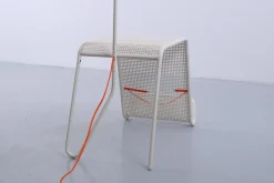 Vintage Stehlampe mit Zeitschriftenständer von Tomek Rygalik für Ikea