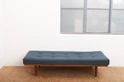 Vintage Tagesbett mit Gestell aus Teak von Hans J. Wegner für Getama, 1956