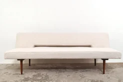 Vintage Tagesbett von Miroslav Navratil, 1960er