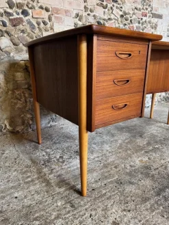 Vintage Teak Boomerang Schreibtisch von Göran Strand, 1960er