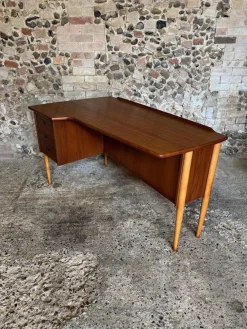 Vintage Teak Boomerang Schreibtisch von Göran Strand, 1960er