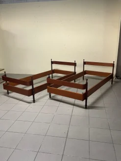 Vintage Teak Einzelbetten von Fratelli Proserpio, 1960er, 2er Set