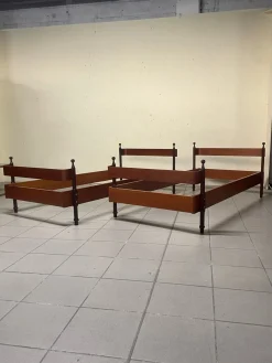 Vintage Teak Einzelbetten von Fratelli Proserpio, 1960er, 2er Set