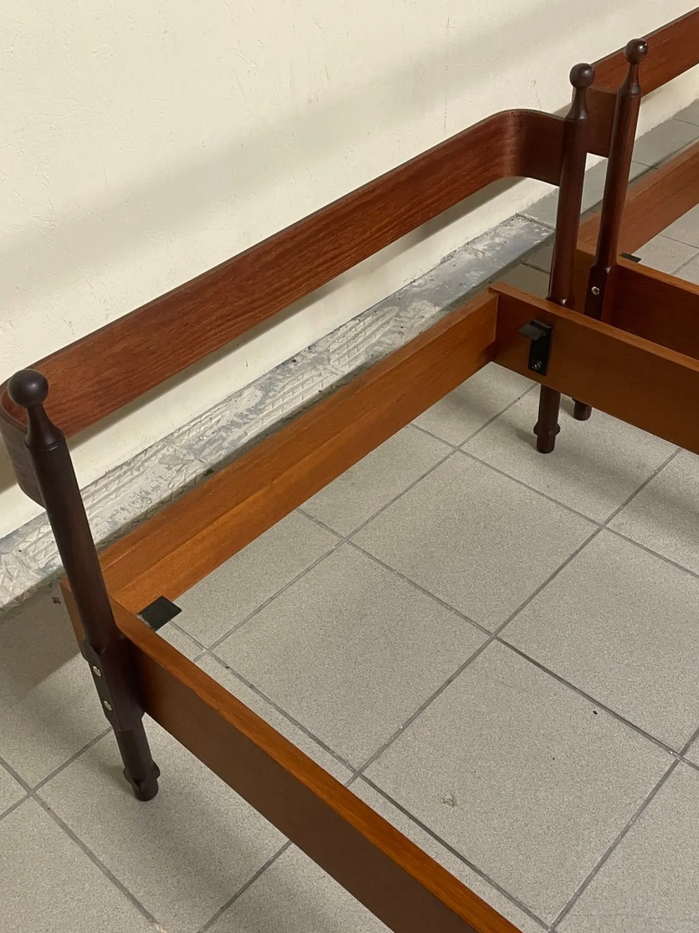 Vintage Teak Einzelbetten von Fratelli Proserpio, 1960er, 2er Set