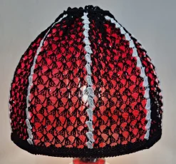 Vintage Tischlampe mit Glasfuß und paillettenförmigem Schirm von Lamplove, 1970er