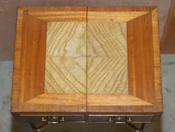 Vintage Walnuss & Seidenholz Spieltisch
