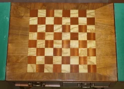 Vintage Walnuss & Seidenholz Spieltisch