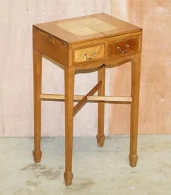 Vintage Walnuss & Seidenholz Spieltisch