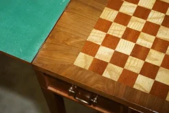 Vintage Walnuss & Seidenholz Spieltisch