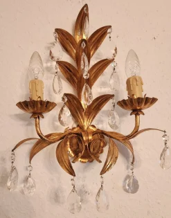 Vintage Wandlampe mit Zwei Leuchten aus Blattgold & Kristallglas, 1960er