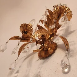 Vintage Wandlampe mit Zwei Leuchten aus Blattgold & Kristallglas, 1960er