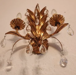 Vintage Wandlampe mit Zwei Leuchten aus Blattgold & Kristallglas, 1960er