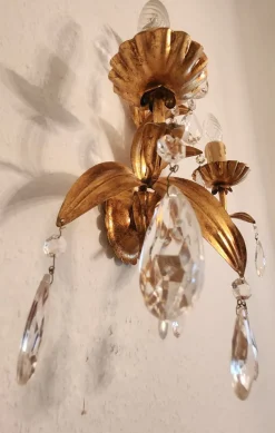 Vintage Wandlampe mit Zwei Leuchten aus Blattgold & Kristallglas, 1960er