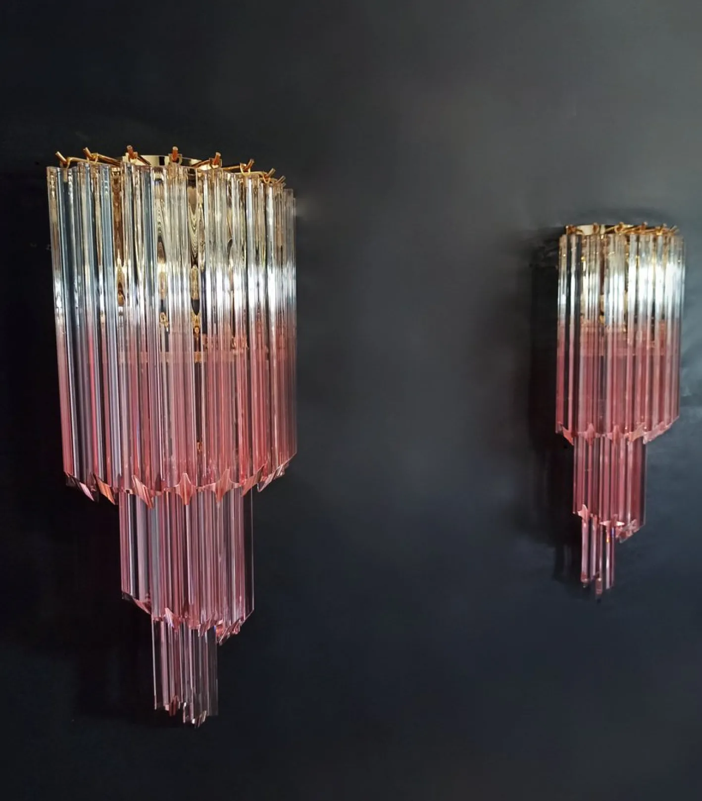 Vintage Wandleuchte aus Muranoglas mit 32 Quadriedri Transparent & Rosa Prisma, 1990er, 2er Set