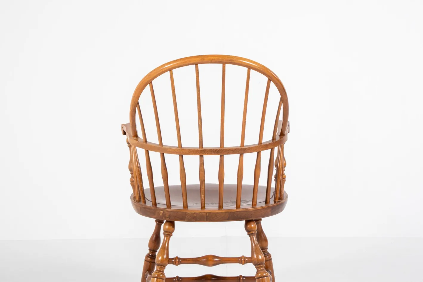 Vintage Windsor Armlehnstuhl aus Massivholz, 1960er