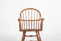 Vintage Windsor Armlehnstuhl aus Massivholz, 1960er