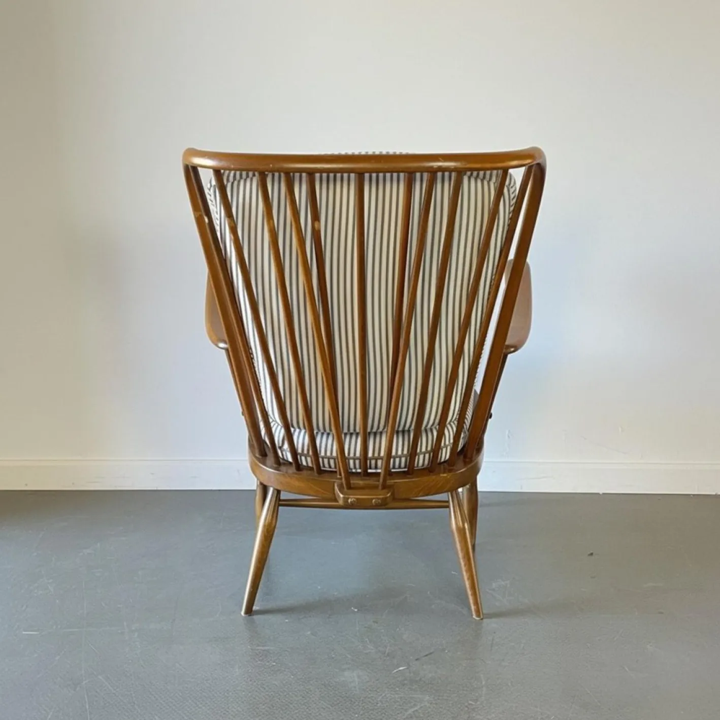 Vintage Windsor Armlehnstuhl mit Hoher Rückenlehne von Ercol