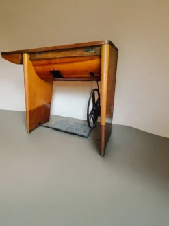 Visetta Tisch mit Schreibmaschine von Gio Ponti, 1949
