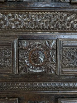 Volkskunst Buffet, 17. Jh., Auvergne, Frankreich