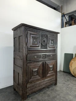 Volkskunst Buffet, 17. Jh., Auvergne, Frankreich