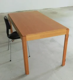 Vollständig restaurierter dänischer Schreibtisch aus Eiche von Børge Mogensen für Fredericia Stolefabrik, 1970er