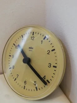 Wanduhr von Dietrich Lubs für Braun, Germany, 1979