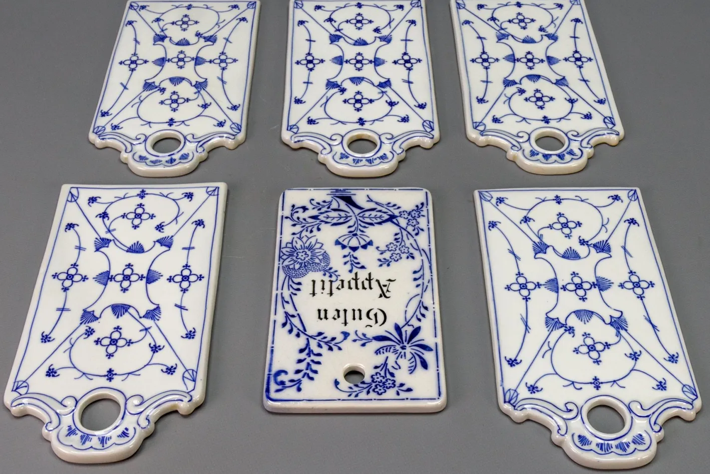 Weiß & Blaue Porzellan Frühstücksbretter, Deutschland, 1930er, 6 . Set