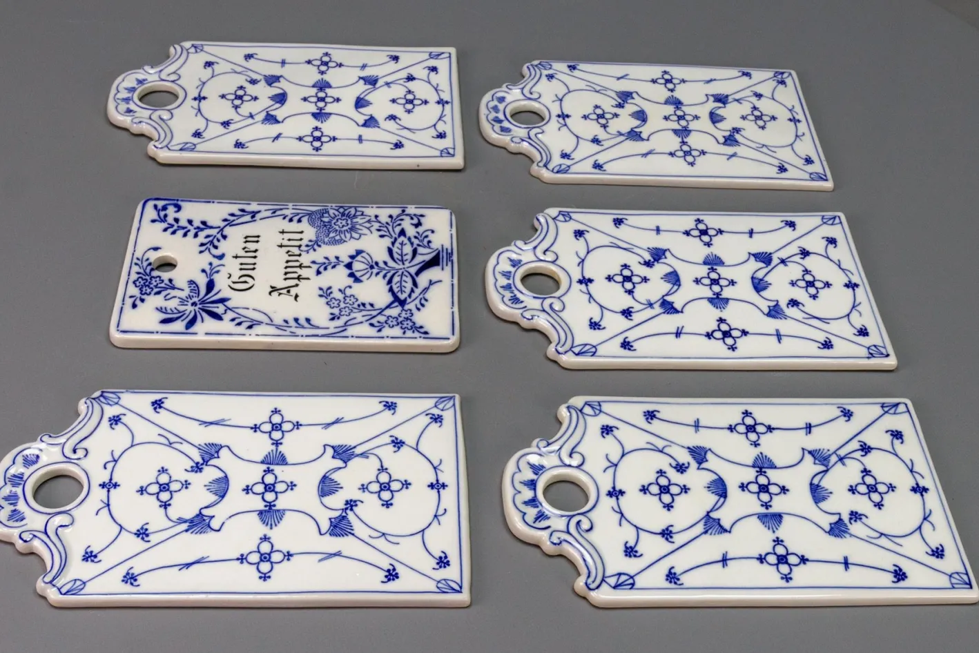 Weiß & Blaue Porzellan Frühstücksbretter, Deutschland, 1930er, 6 . Set