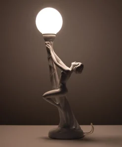 Weiße italienische Art Deco Naked Woman Keramiklampe, 1970er