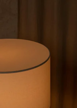 Weiße Peona Tischlampe aus Alabaster von Simone & Marcel