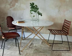 Weißer Big O Tisch aus Carrara Marmor & Messing von Oxdenmarq