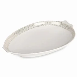 Weißer Teller aus Porzellan