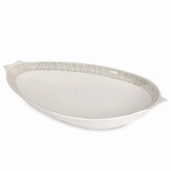 Weißer Teller aus Porzellan