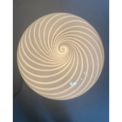 Weiße Spiral Tischlampe aus Muranoglas von Simoeng