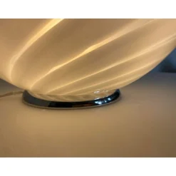 Weiße Spiral Tischlampe aus Muranoglas von Simoeng
