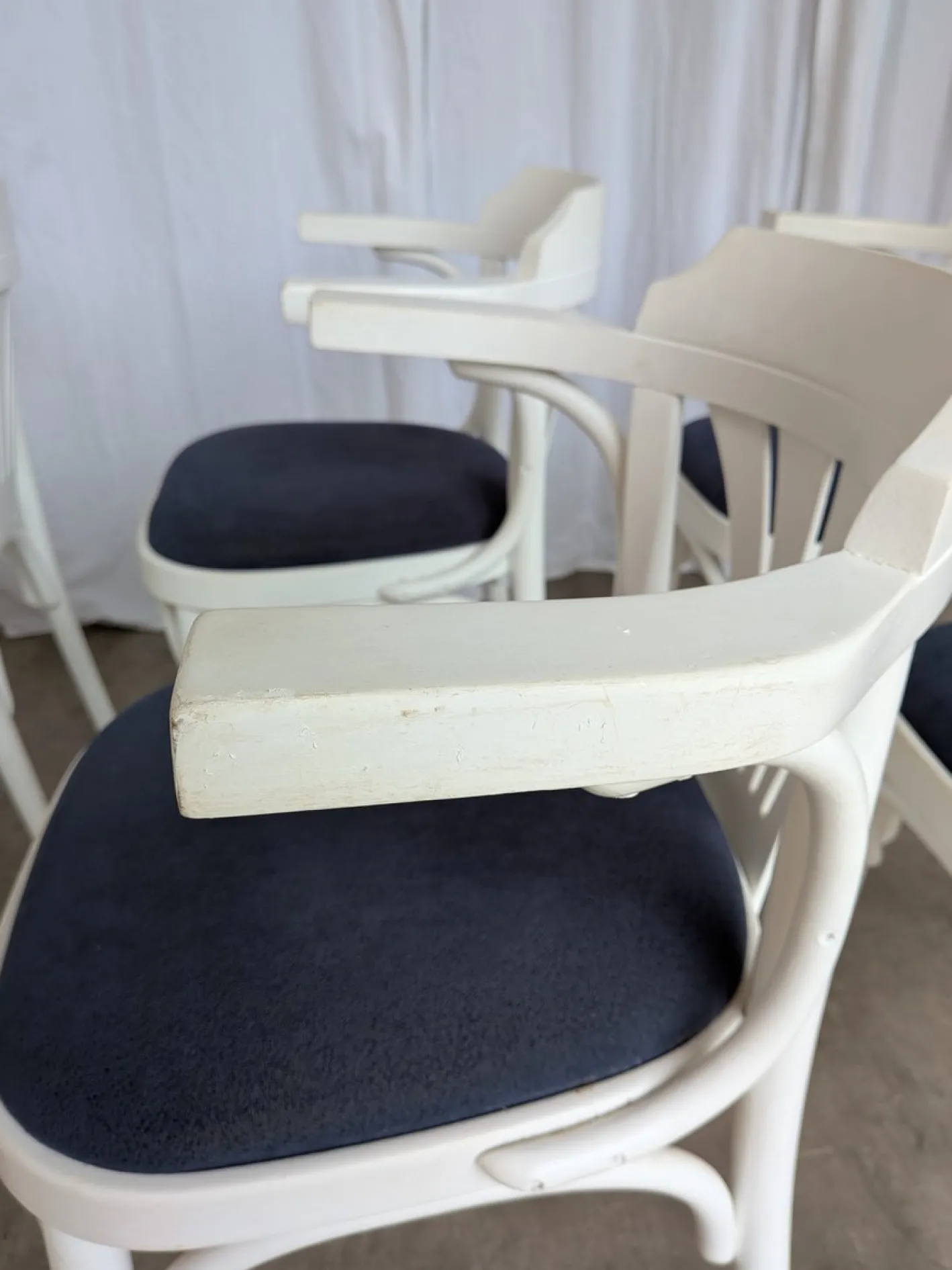 Weiße Vintage Esszimmerstühle aus Bugholz mit blauen Stoffsitzen, 1970er, 6er Set