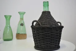 Weinkaraffe aus grünem grünem Glas, 1950er, 4er Set