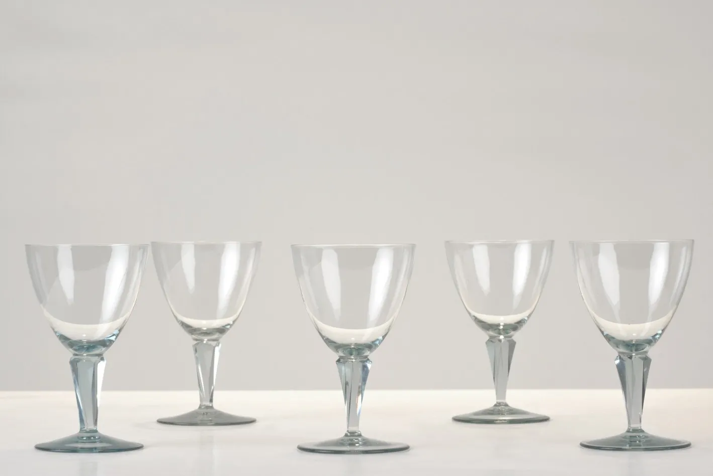 Weißweingläser von Wilhelm Wagenfeld für VLG Weisswasser, Deutschland, 1937, 5er Set