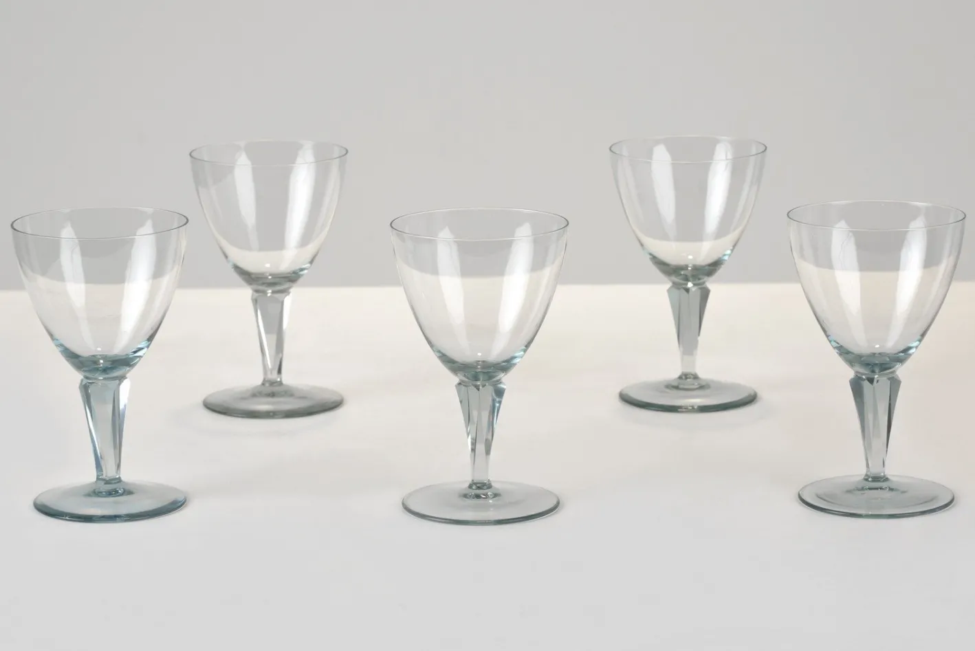 Weißweingläser von Wilhelm Wagenfeld für VLG Weisswasser, Deutschland, 1937, 5er Set